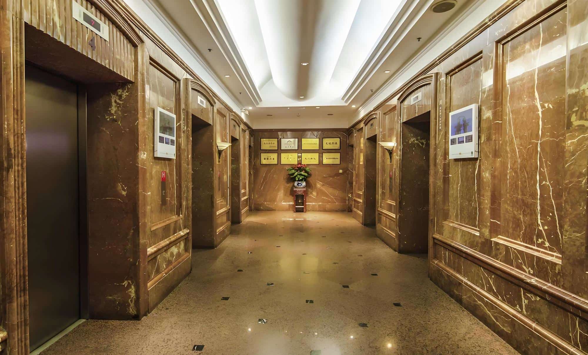 电梯厅
